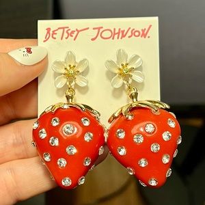 Betsey Johnson white flower and strawberry rhinestone drop earrings